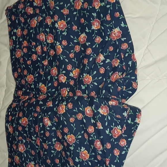 Shorts - Picture 2 of 2